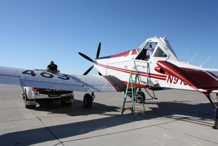 A photo of a single engine air tanker at the NFS Valentine base